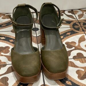 House of Harlow 1960 Tanner Block Heel Mary Jane’s SZ 8M